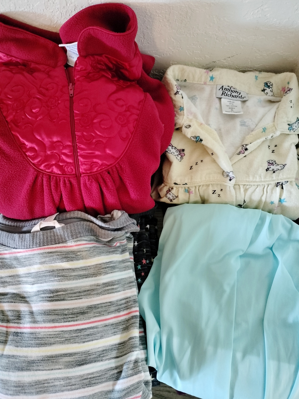 Size XL Women's Bundle